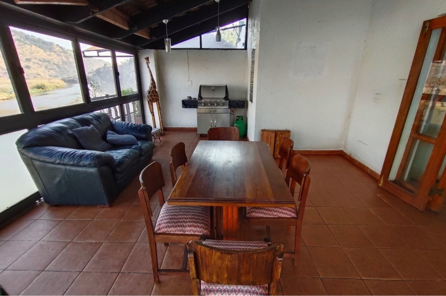 3 Bedroom Property for Sale in Ile du Lac North West